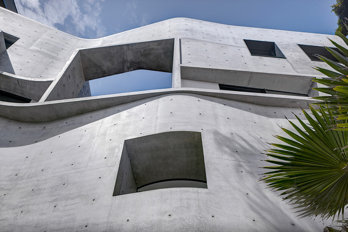 A dose of modernism to the Sydney coastline