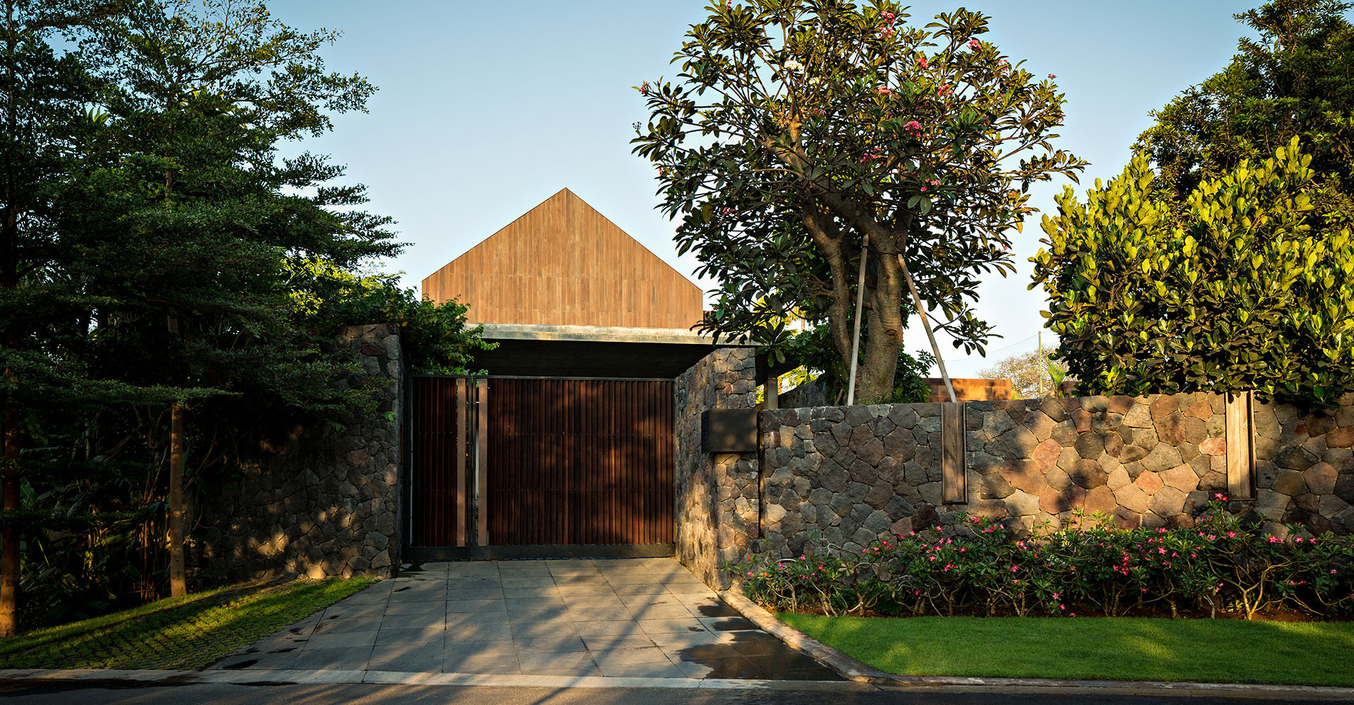 DRA House