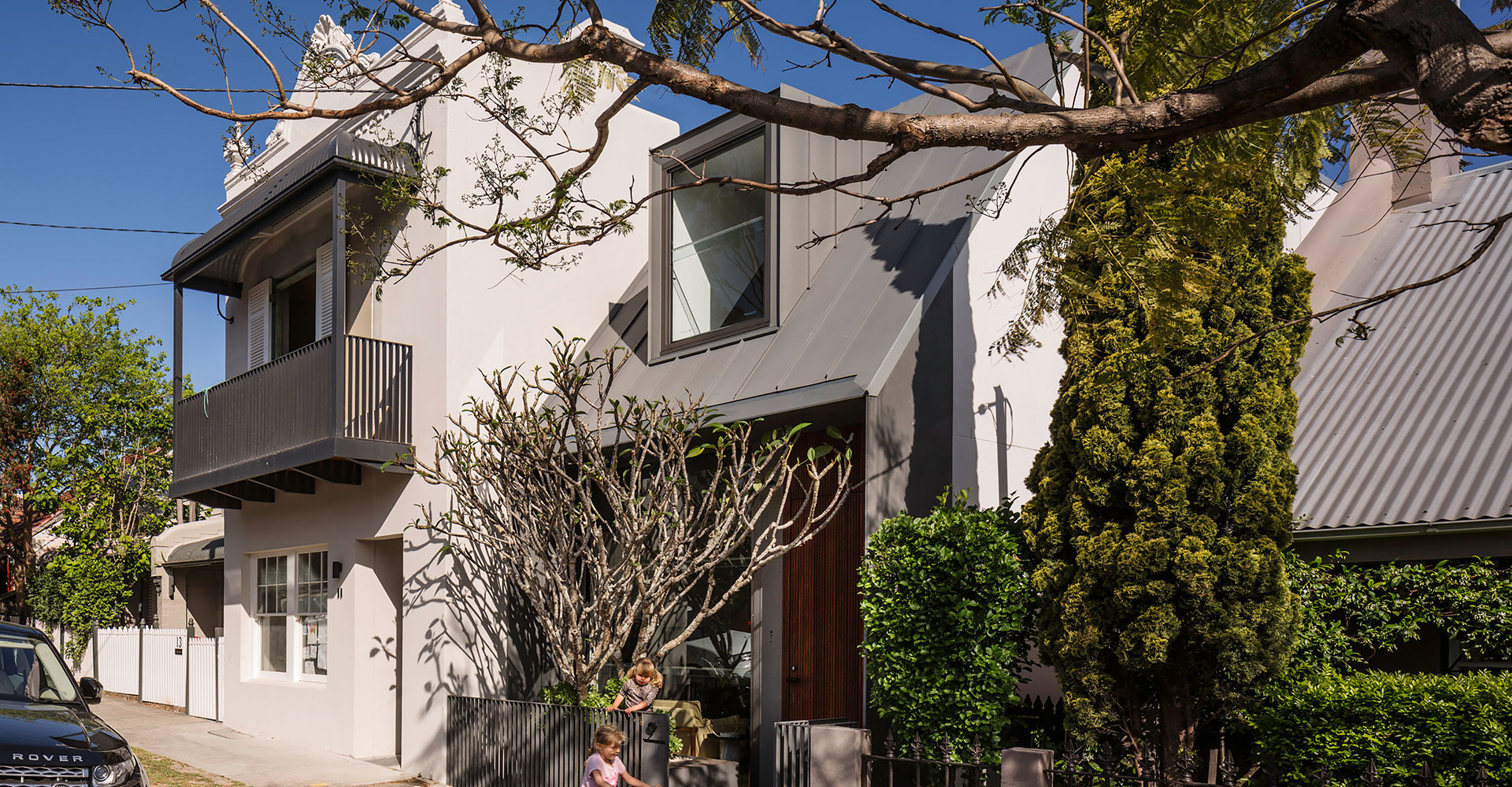 Two Wall House