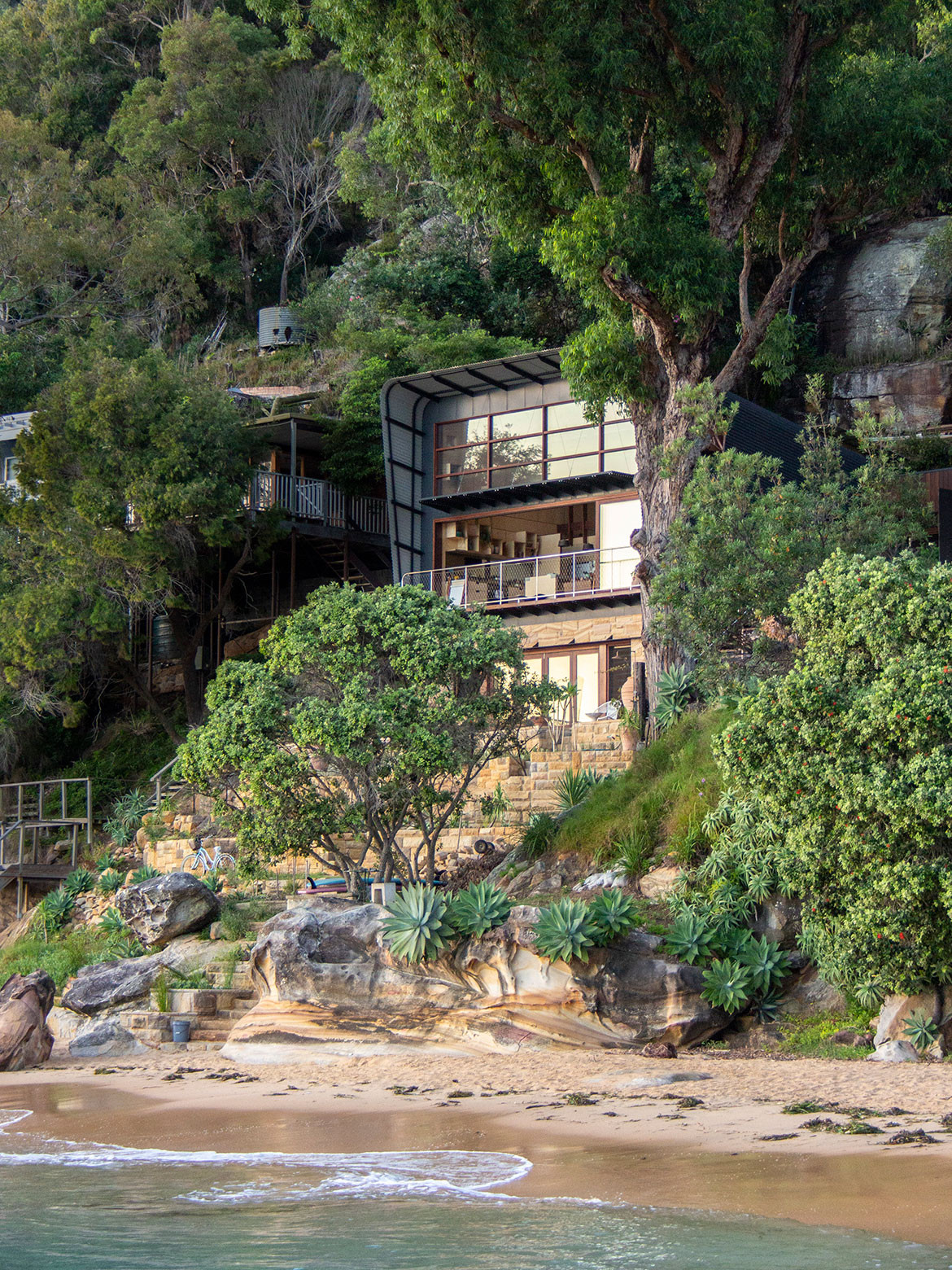 Hart House (Sydney) by Casey Brown Architecture cc Rhys Holland | Habitus House of the year 2019